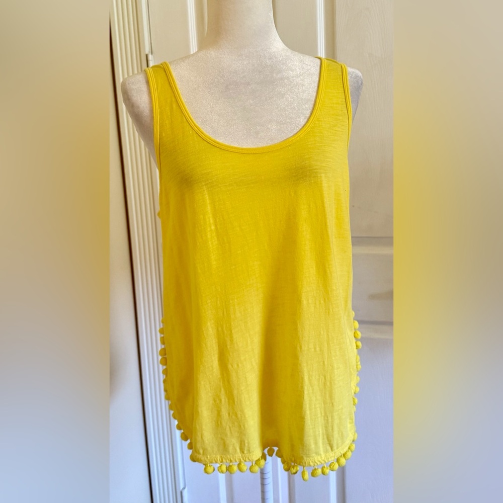 Lilly Pulitzer Yellow Sleeveless Tank Top with Pom Pom trim bottom & sides, Sz S